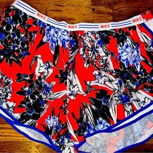 Women’s Nike Dri - Fit Shorts. Nike Plus Size Floral Shorts. Size 2XL